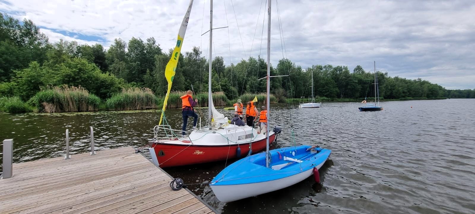 Catamaran 1